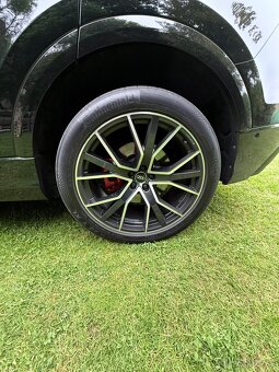 Rok 2023 Audi Q8 3.0 45 TDI Quattro S line - 6