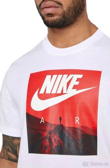 Koupím tričko Nike air graphic tee - 6