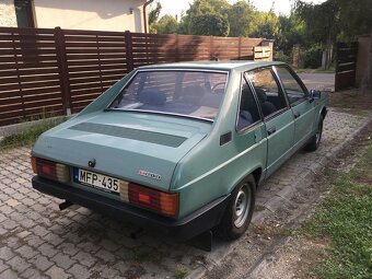 Tatra 613 - 6