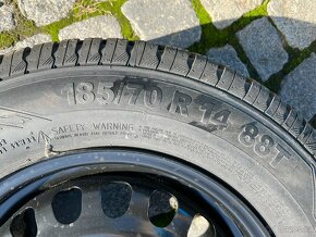 Letní kola Opel Corsa D 185/70 R14 s poklicemi - 6