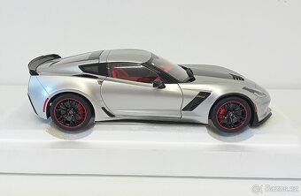 1:18 Autoart Chevrolet Corvette C7 Z06 2014 - 6