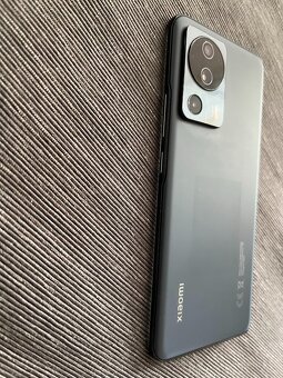Prodám Xiaomi 13 Lite 5G 8/128GB - 6
