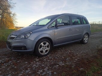 Zafira B 1.8 benzín, r.v.2008, najeto 180 400 Km, 7 míst - 6