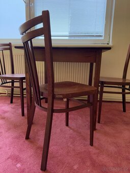 TON/Thonet jídelní set – stůl 80×80 + ohýbané židle, masiv - 6