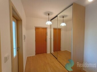 Prodej bytu 3+kk, 83 m² – prostorný, světlý byt s dobrou dis - 6