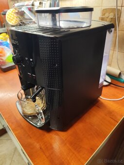 Prodám kávovar Krups EA81 - 6