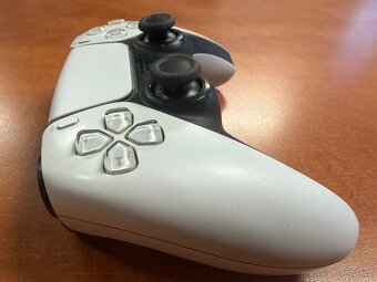 ovladac Play Station 5 - 6