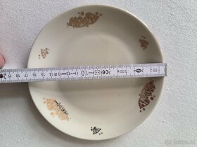 Starý keramický malý talířek zlacený, značeno - 6