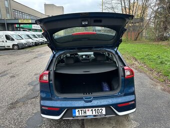Kia Niro -1.6 77kw Hybrid koupeno v Čr-dědictví - 6