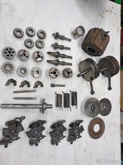 Jawa 50 pionýr typ 550/555 /05/20/21/23/mustang/fichtl/paŕez - 6