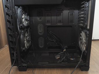 PC bedna Corsair Carbide 600q - 6