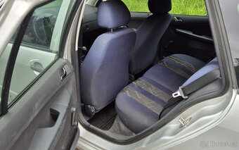 ŠKODA FABIA COMBI 1,9TDI 2003 - 6