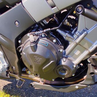 Voge 500 DSX - 6