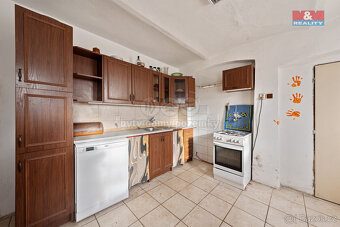 Prodej rodinného domu, 268 m², Janov - 6