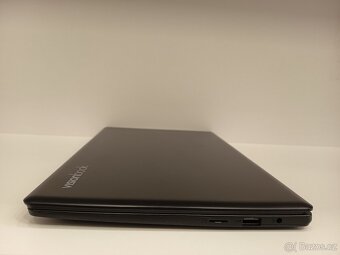 Notebook - UMAX VisionBook - Top stav - 6