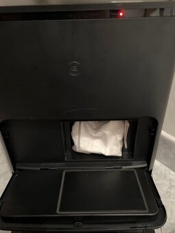 Robotický vysavač Ecovacs Omni station 2v1 - 6