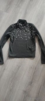 svetr zara vel. M - 6