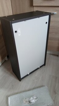 Koupelnova skrinka se zrcadlem - 6