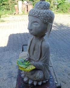 Buddha motorovou pilou - 6