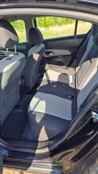 Chevrolet Cruze 1.6 - 6