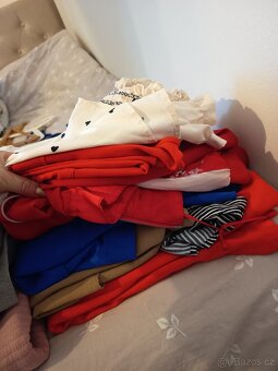 Oblečení 50,- Kč kus - 6