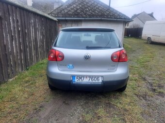 Volkswagen Golf V - 6