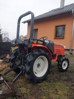 HITACHI CTX200 KUBOTA, 4x4, 20KONÍ, PĚKNÝ STAV - 6
