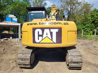 CATERPILLAR 311 D - 6