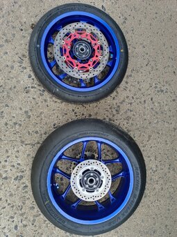 Kola Yamaha R1 - 6