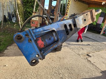 Bourací kladivo použito na Jcb 3cx možno i bagr - 6