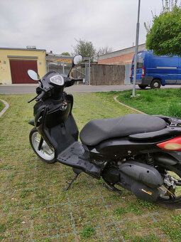 PRODÁM SKÚTR 125 ........PRODÁNO. - 6
