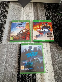 Herní Konzole Xbox One X 1TB s krabicí hrami - 6