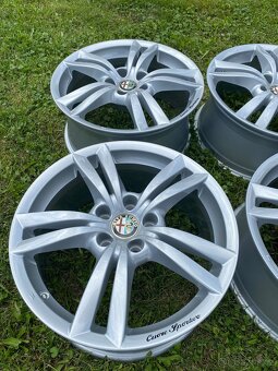ALU KOLA ALFA ROMEO GIULIETTA 5X110 R17 - 6
