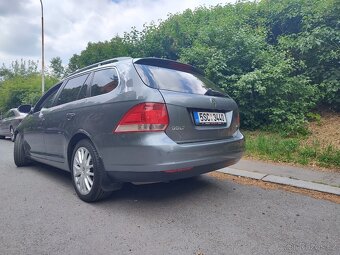 Volkswagenu Golf kombi - 6