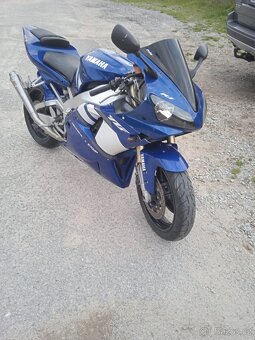 Yamaha YZF -R1 - 6