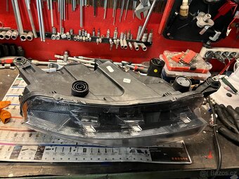 Levé světlo Škoda rapid - 6