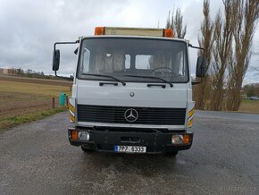 Mercedes-Benz 814 odtahová sjížděcí plošina - 6