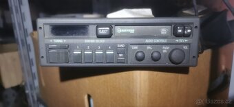 STARÁ AUTORÁDIA - FORD, PEUGEOT, BLAUPUNKT - 6