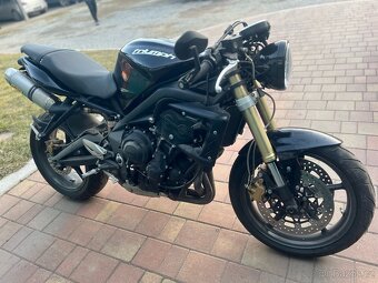 Triumph street triple - 6