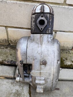 Motor Jawa 555 - 6