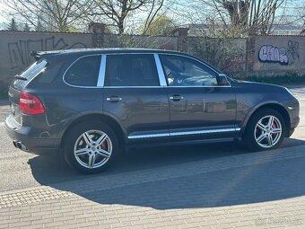 PORSCHE CAYENNE TURBO S 4.8 405KW - 6