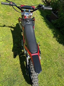 Pitbike Sky 125ccm 14"/12" černá - 6