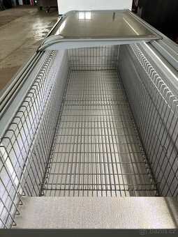 2 x mrazák AHT PARIS 250 L ADVS - 6