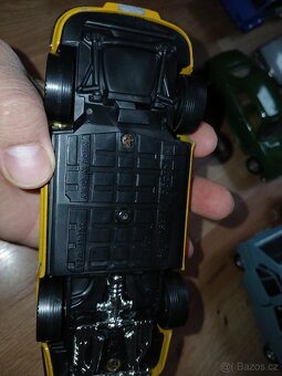 Porsche 911 bburago 1:24 - 6