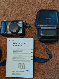 Prodám videokameru SONY videoHi8 CCD-TRV65E - 6