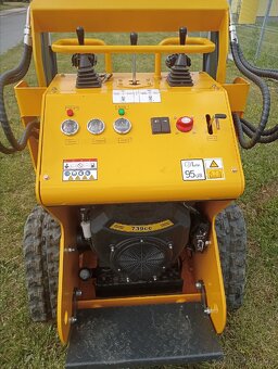 smykač, smykový nakladač, pásový nakladc, kolový smykač - 6