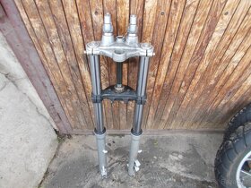 BMW 650 F - přední kolo - 6