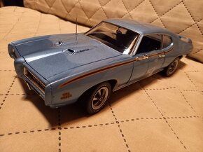 Pontiac GTO Judge MCACN 1969 Autoworld 1:18 - 6