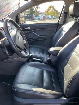 Ford Kuga 2.0 TDCi - 6