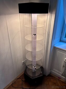 Vitrina z plexiskla - 6